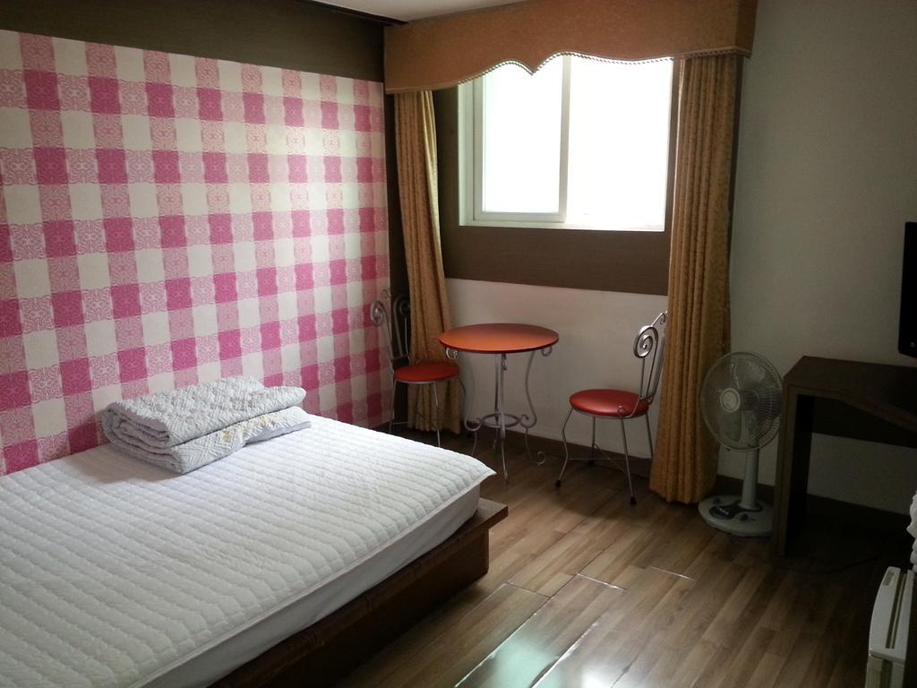 Egg Motel Ciudad Metropolitana de Ciudad Metropolitana de Busan Habitación foto